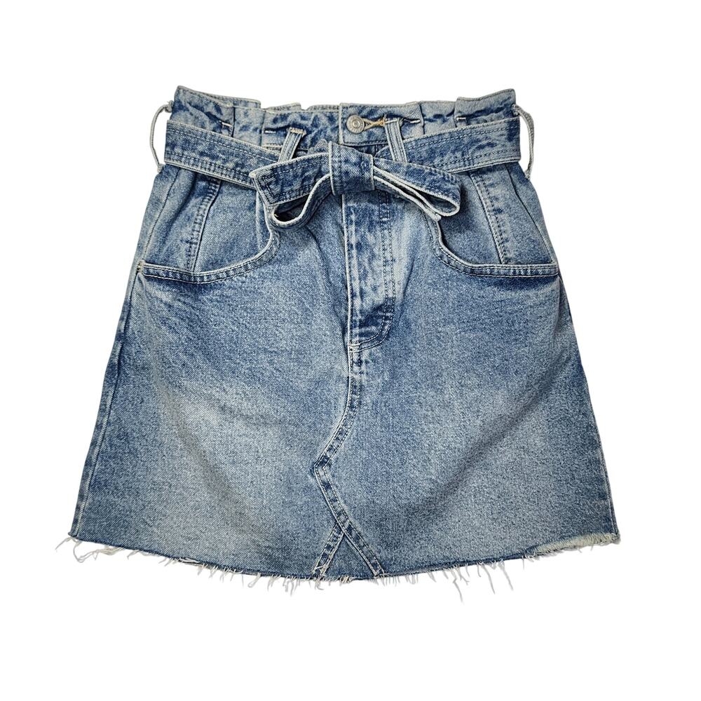We The Free People East Of Eden Belted Denim Frayed Mini Skirt Blue Size 26 - Picture 1 of 10